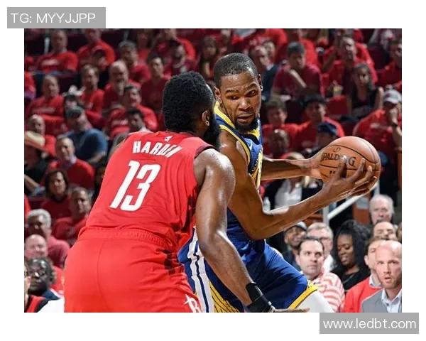 巴尔赞与维迪奥顿激战正酣双方争夺胜利的精彩瞬间回顾 巴尔赞与维迪奥顿激战正酣双方争夺胜利的精彩瞬间回顾