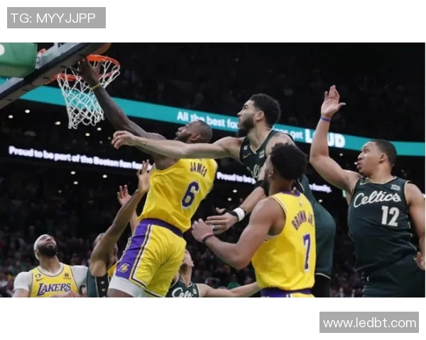 丹麦与瑞典激战欧洲篮球赛场精彩对决引发球迷热议 丹麦与瑞典激战欧洲篮球赛场精彩对决引发球迷热议