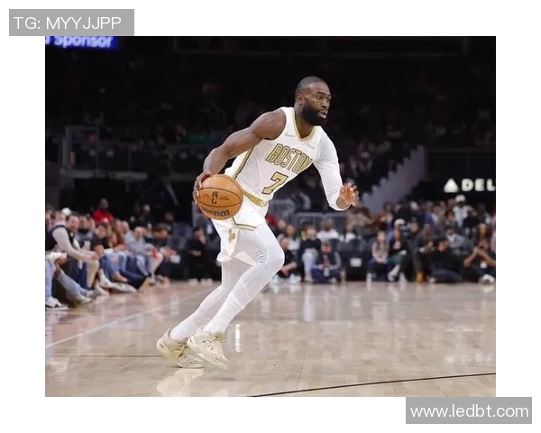 杰伦布朗如何在NBA赛场上展现领袖风范与卓越才华 杰伦布朗如何在NBA赛场上展现领袖风范与卓越才华