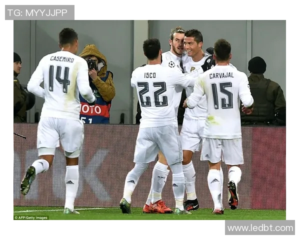 皇马与巴萨巅峰对决回顾2005年11月20日经典战役再现足球传奇