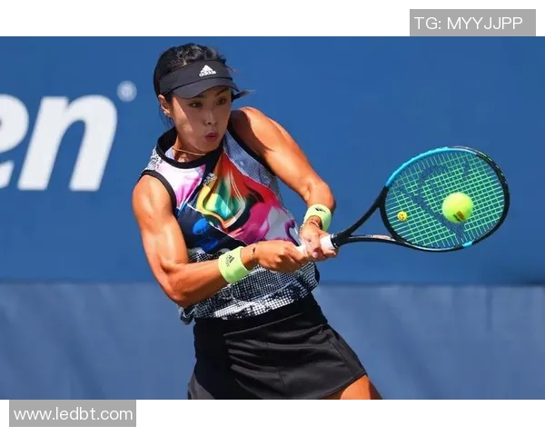 王蔷与奥斯塔激战正酣谁将成为网球赛场的胜利者